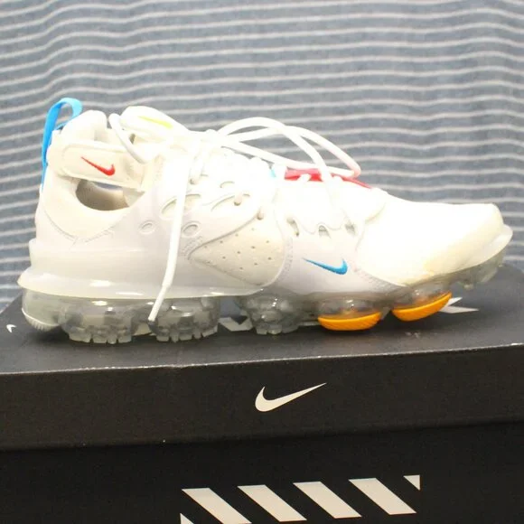 Nike Air VaporMax D/MS/X in Summit White - Picture 12 of 15